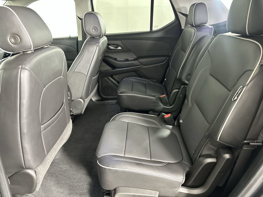 Used 2021 Chevrolet Traverse High Country AWD/4WD image 27