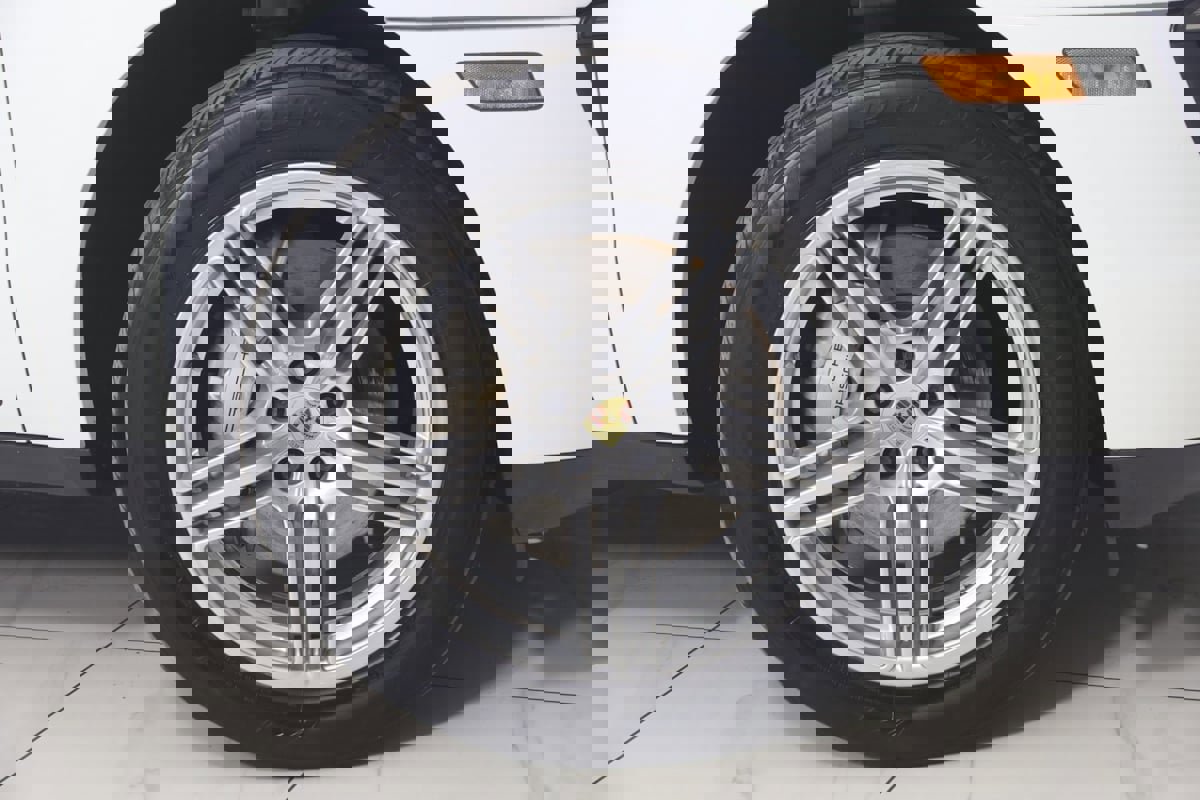 Used 2015 Porsche Macan S image 14