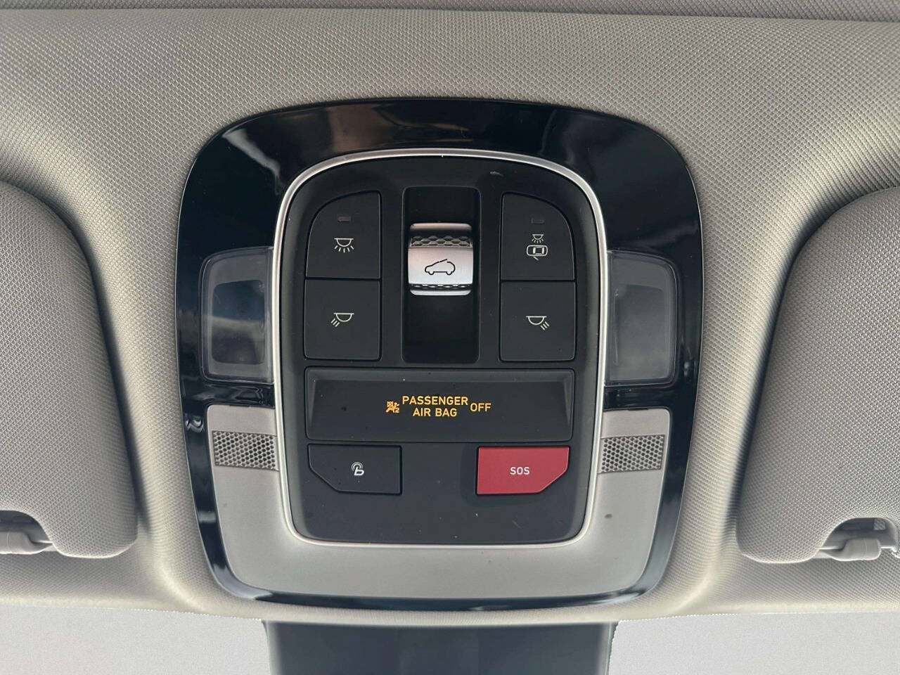 Used 2022 Hyundai Santa Fe SEL w/ Convenience + Premium Package AWD/4WD image 35