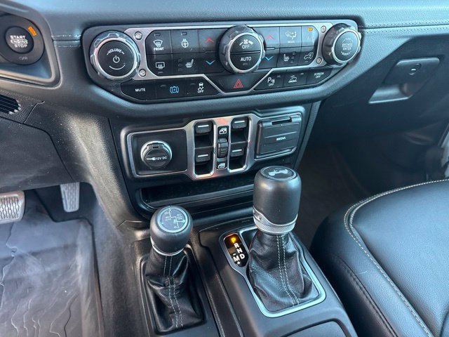 Used 2024 Jeep Wrangler Unlimited Sahara w/ Technology Group AWD/4WD image 6