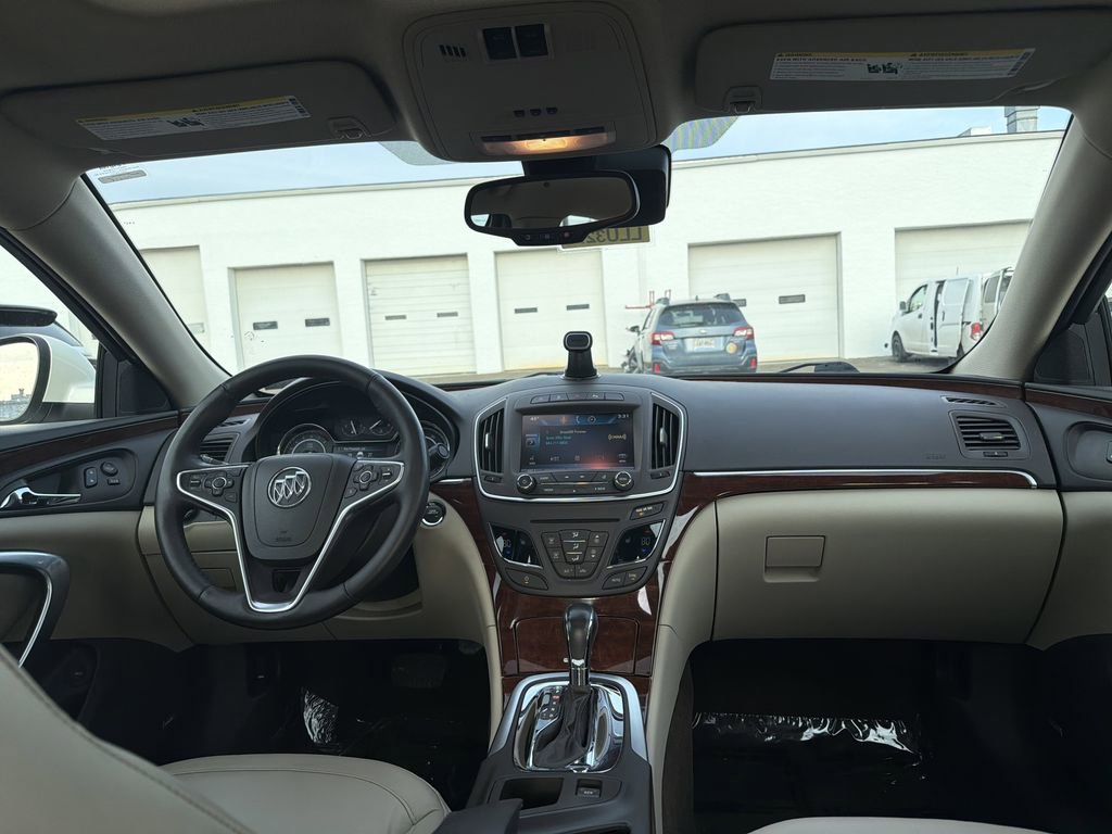 Used 2015 Buick Regal Premium w/ Driver Confidence Package #2 image 18