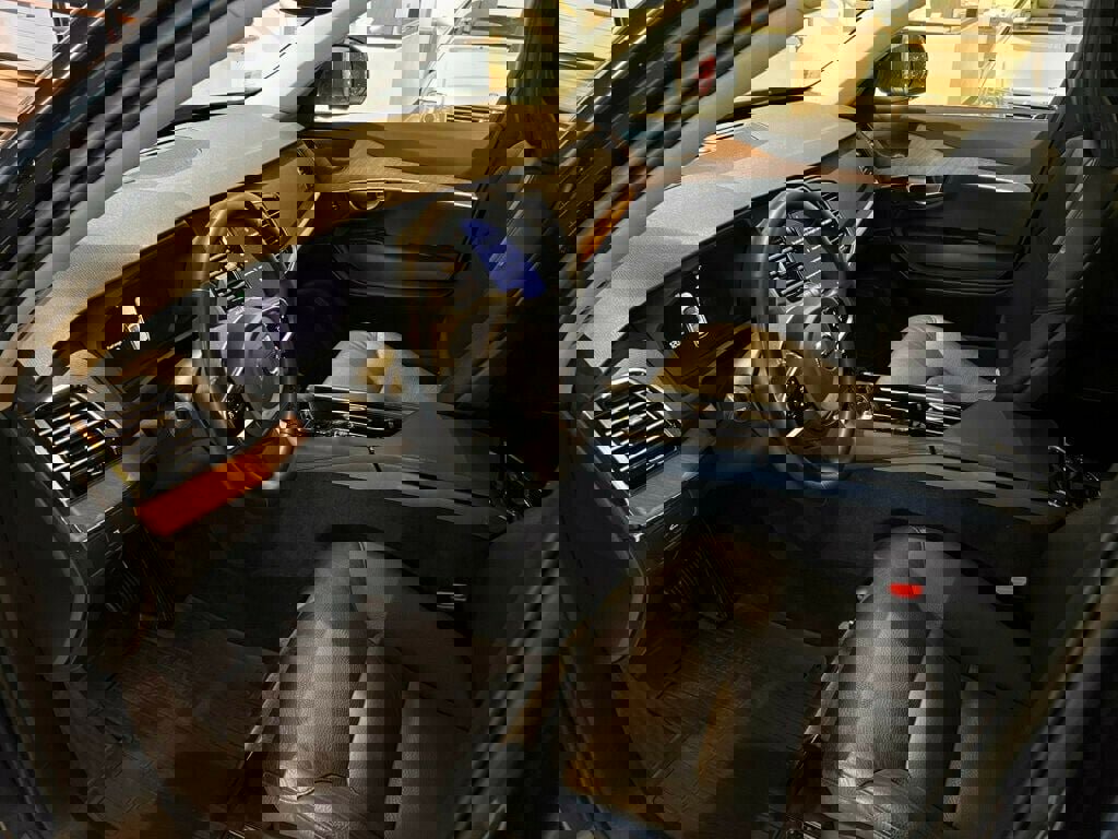 Used 2023 Volvo XC90 B5 Plus w/ Protection Package Premier image 16