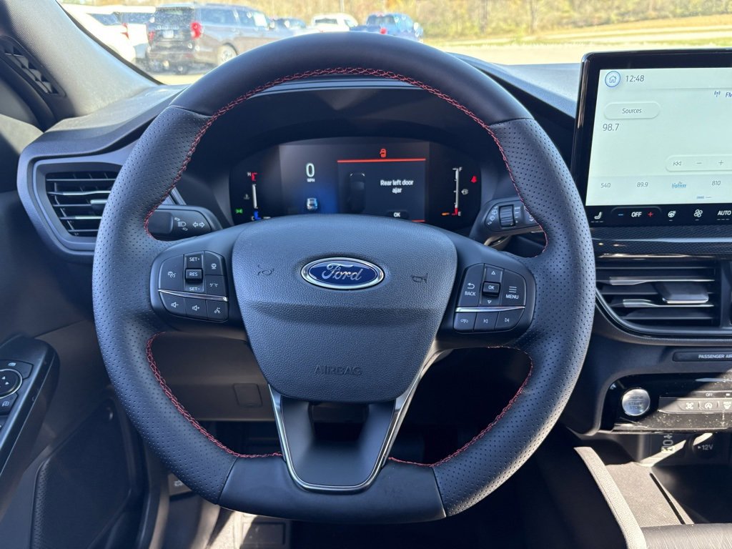 New 2026 Ford Escape ST-Line w/ Tech Pack #1 image 32