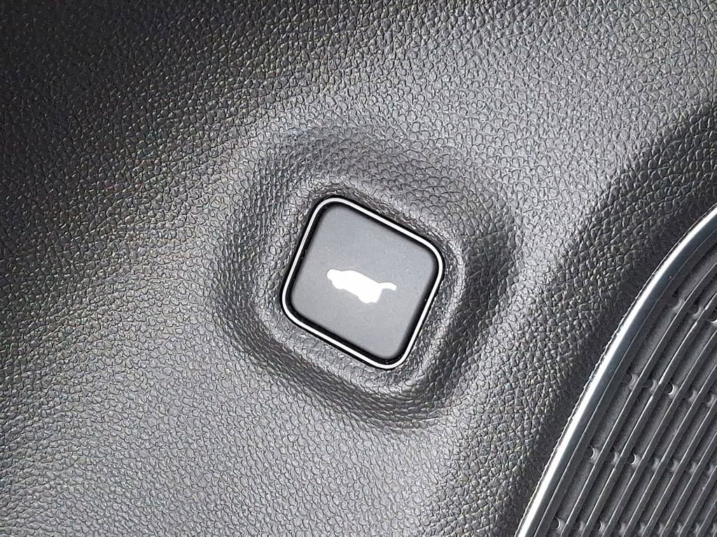 Used 2025 Acura MDX w/ Advance Package image 28