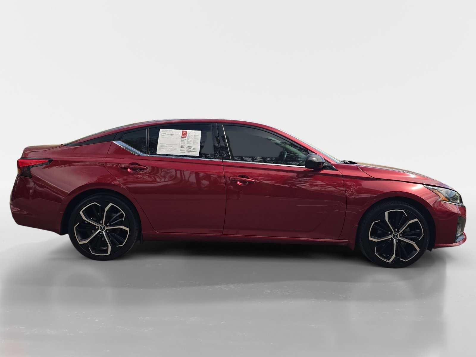 Certified 2024 Nissan Altima 2.5 SR w/ SR Premium Package FWD image 7