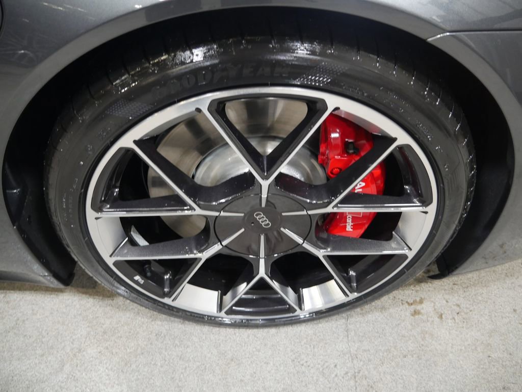 New 2026 Audi RS e-tron GT performance image 14