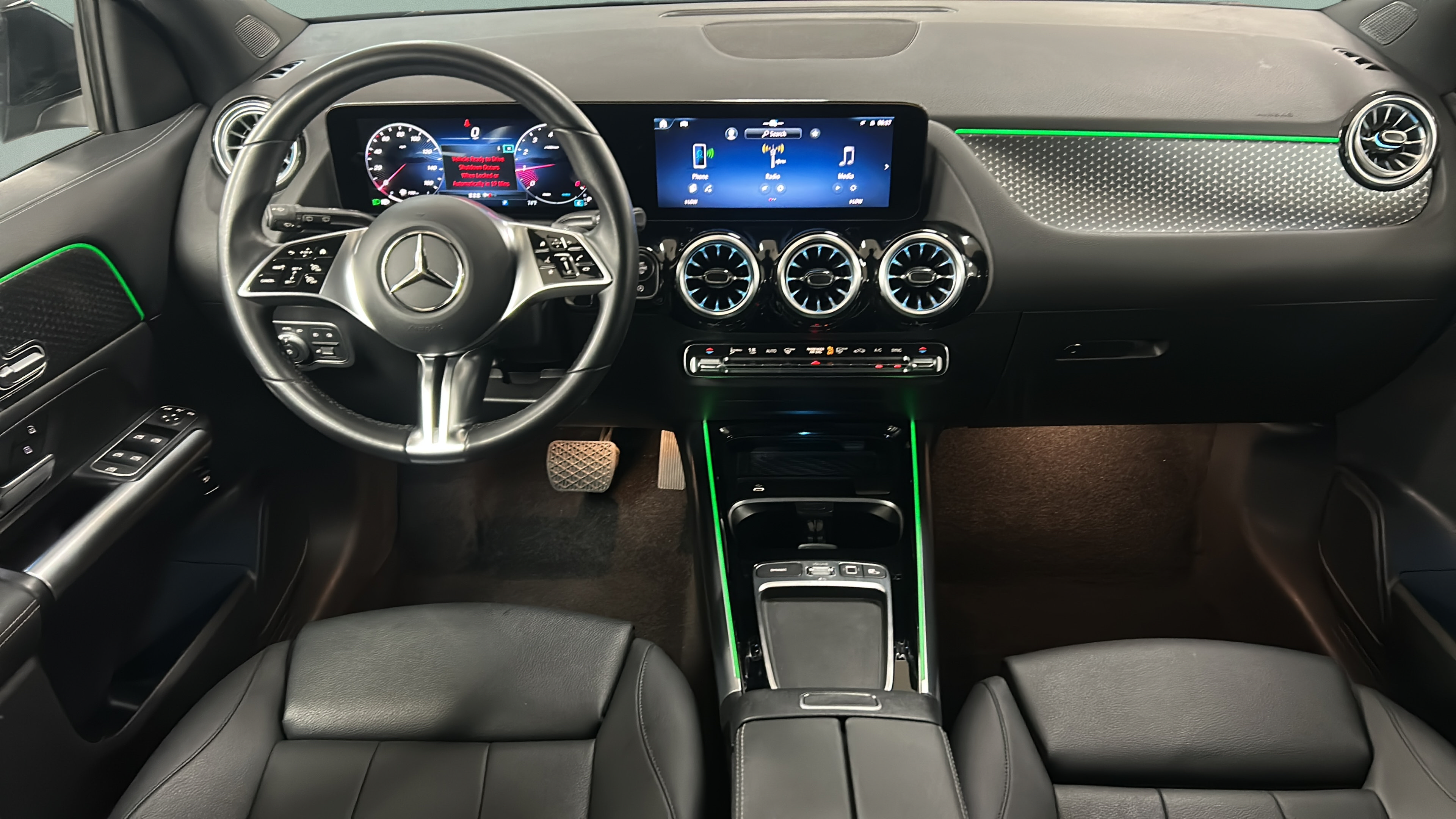 Used 2025 Mercedes-Benz GLA 250 image 17