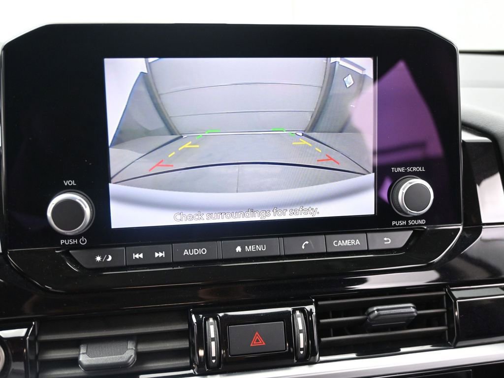 Used 2024 Nissan Pathfinder SV image 19