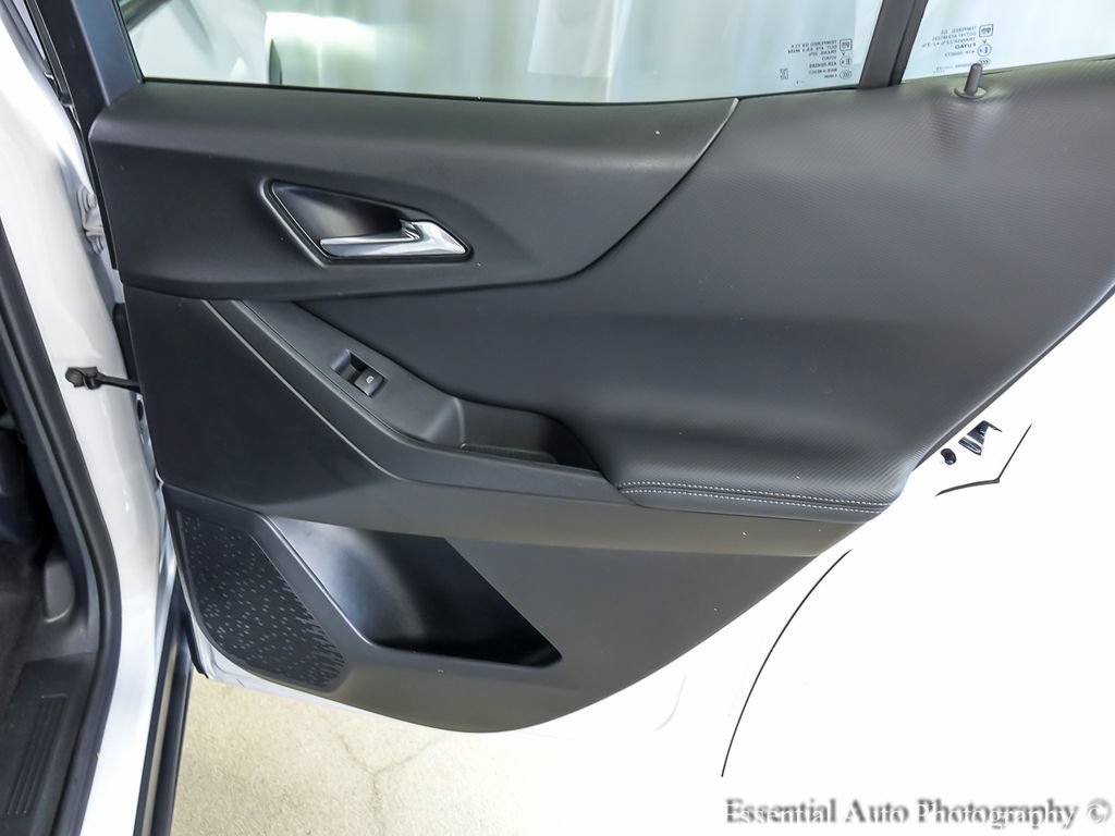 Used 2026 Chevrolet Equinox LT w/ LPO, Floor Liner Package FWD image 22