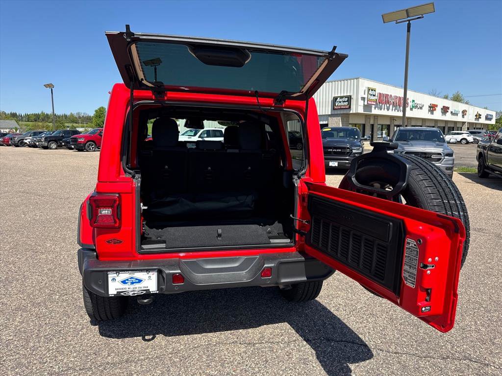 Used 2025 Jeep Wrangler Sahara 4xe w/ Safety Group AWD/4WD image 8