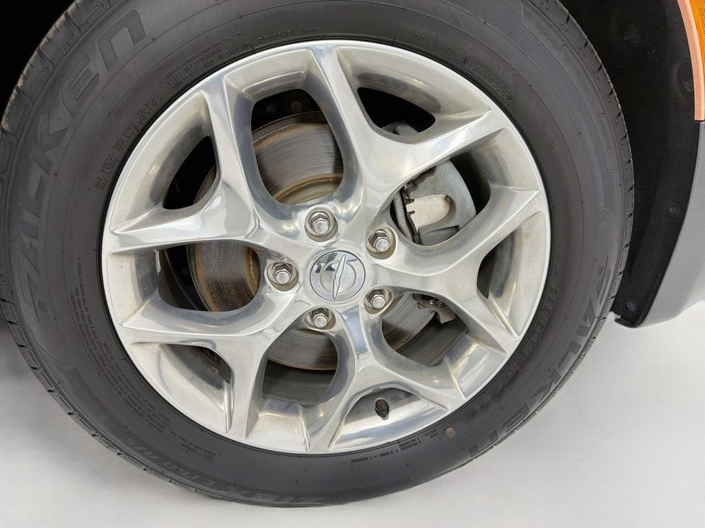 Used 2019 Chrysler Pacifica Limited FWD image 35