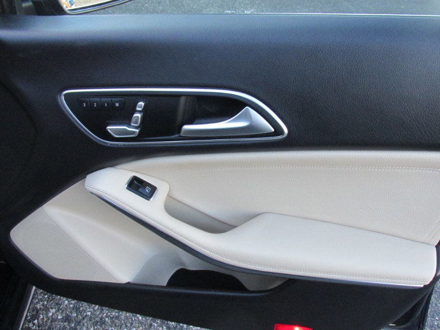 Used 2017 Mercedes-Benz CLA 250 4MATIC image 41