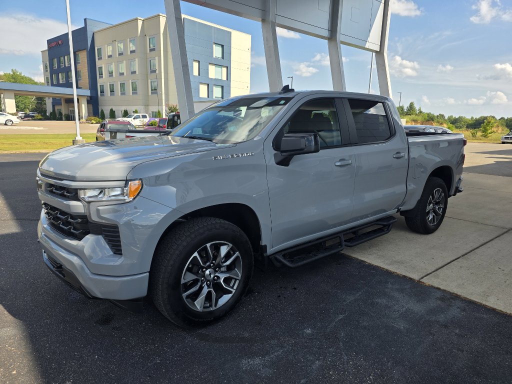 Used 2025 Chevrolet Silverado 1500 RST w/ LPO, Liner Protection Package image 7