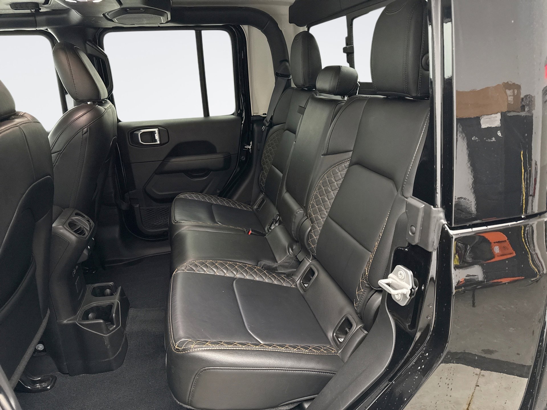 Used 2022 Jeep Gladiator Overland image 18