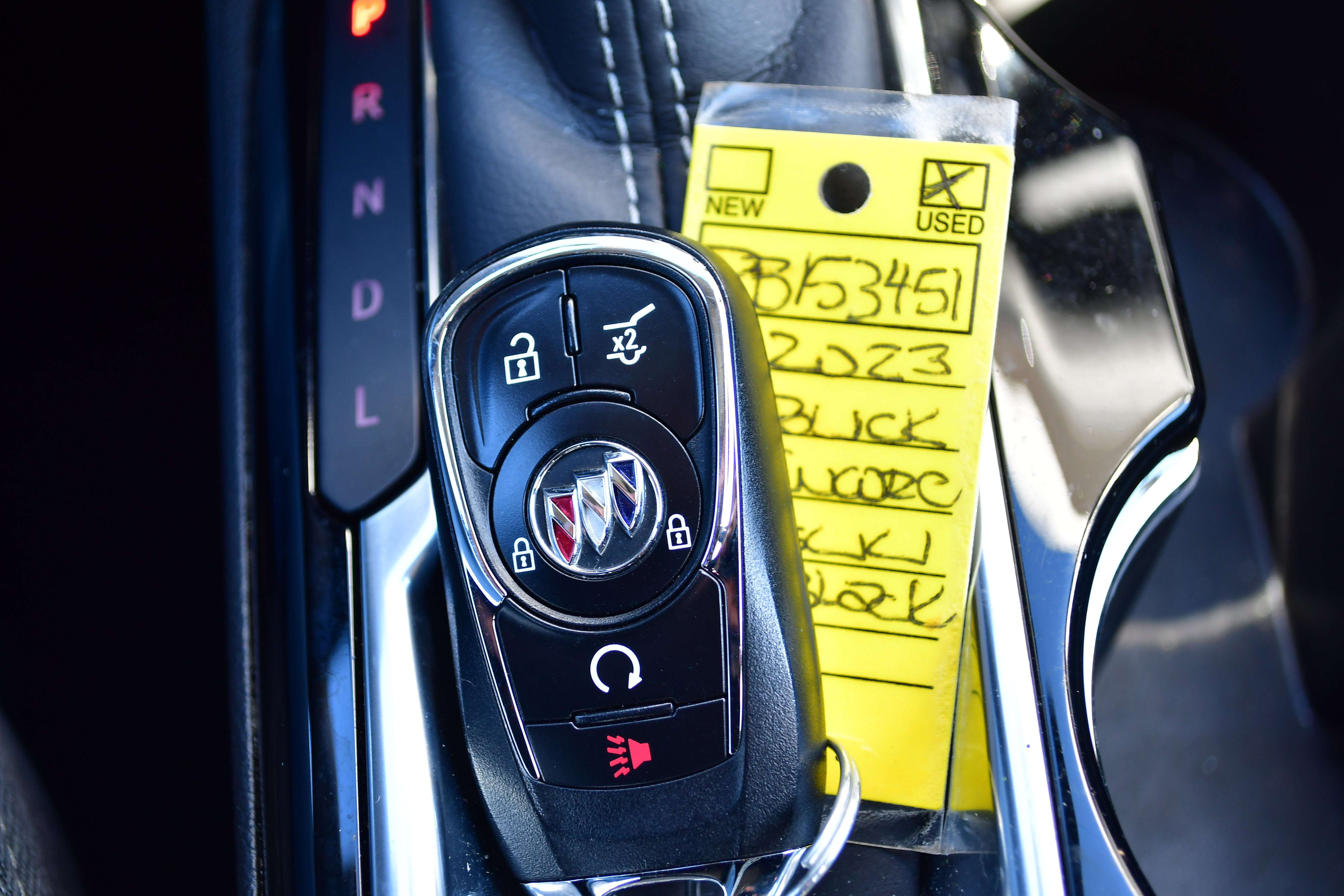 Used 2023 Buick Encore GX Select w/ Sport Touring Package image 43