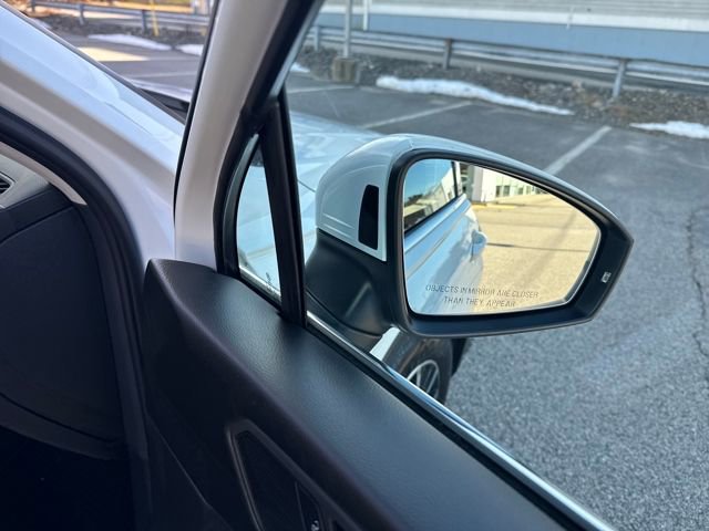 Certified 2021 Volkswagen Tiguan SE w/ Panoramic Sunroof Package image 35