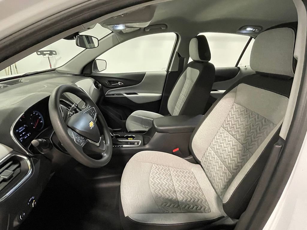 Used 2024 Chevrolet Equinox LS FWD image 3