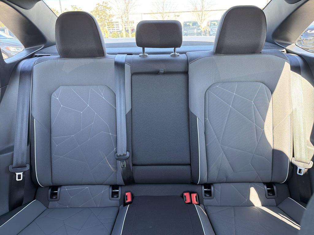 Used 2025 Volkswagen Jetta Sport image 29