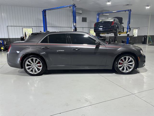 Used 2019 Chrysler 300 Touring L w/ Quick Order Package 22F image 8