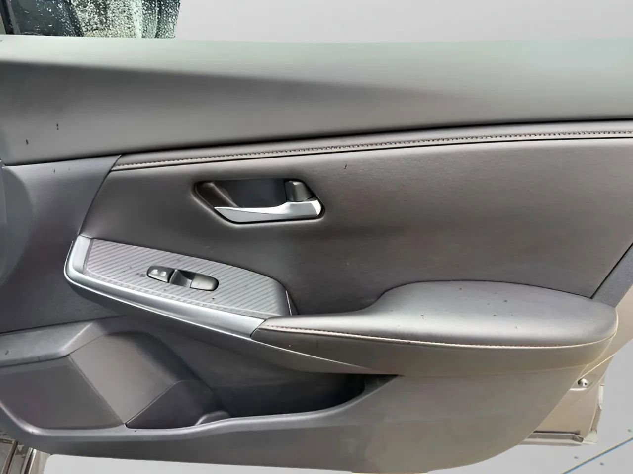 Used 2023 Nissan Sentra SR w/ Electronics Package image 16