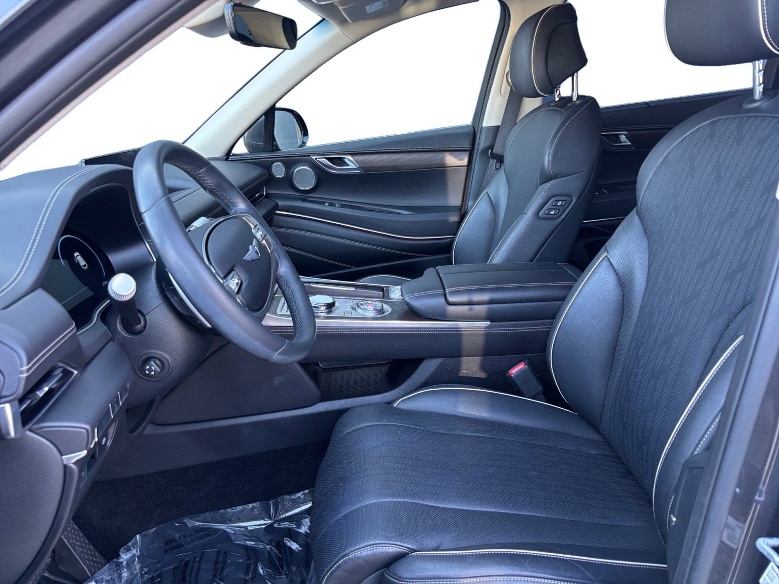 Used 2023 Genesis GV80 2.5T w/ Prestige Package image 9