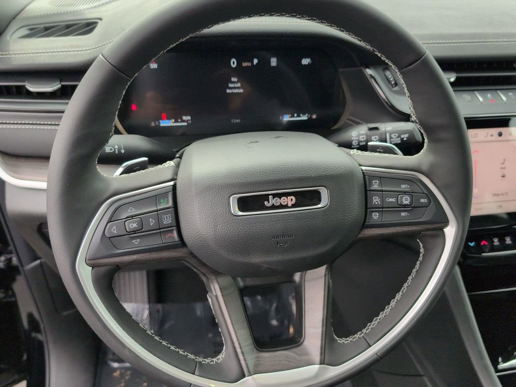 New 2026 Jeep Grand Cherokee Altitude RWD image 15