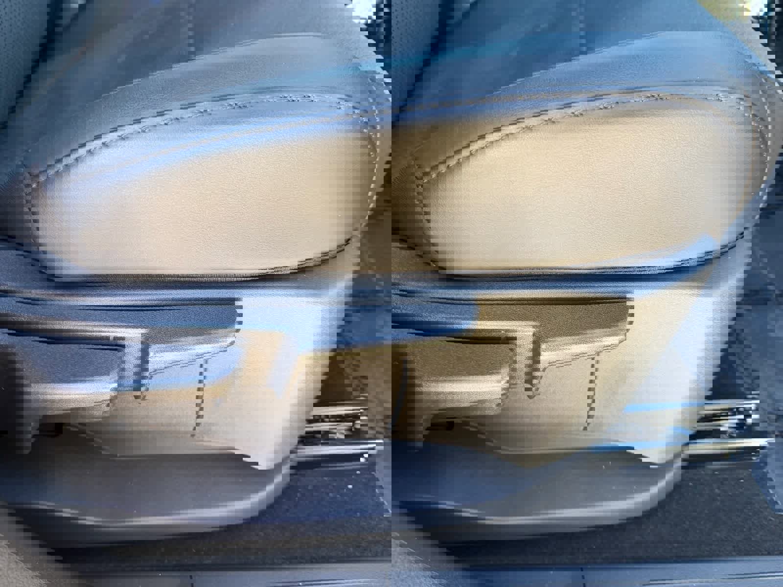 Certified 2025 Nissan Ariya ENGAGE image 14