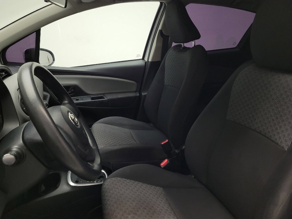Used 2015 Toyota Yaris L FWD image 17