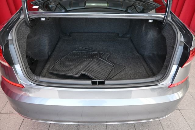 Used 2020 Volkswagen Passat 2.0T S image 17