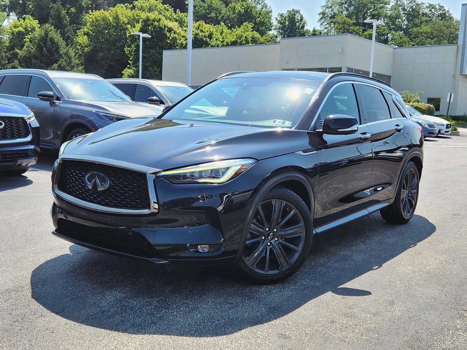 Used 2020 INFINITI QX50 Essential w/ Edition 30 Package AWD/4WD image 1