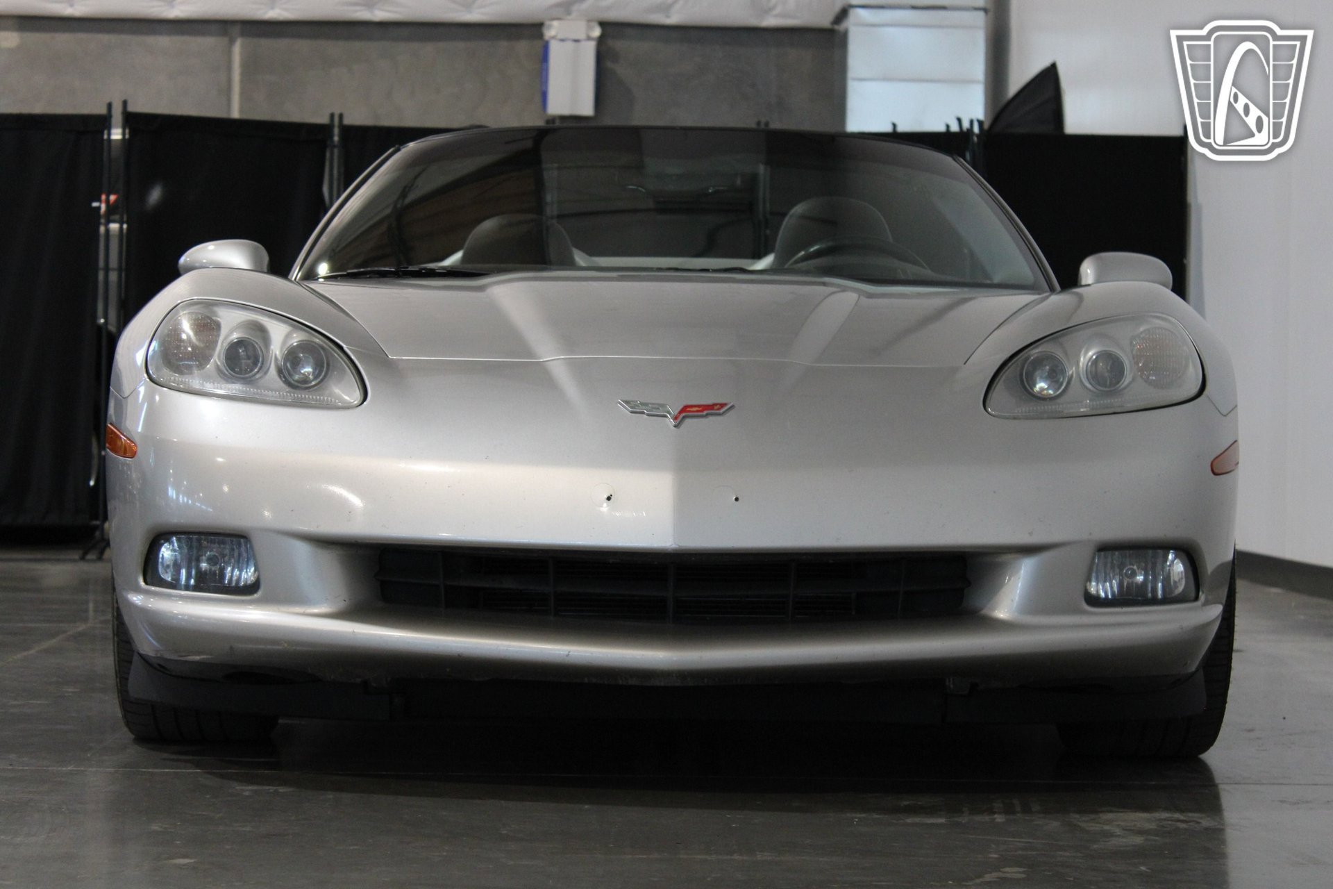 Used 2005 Chevrolet Corvette w/ Preferred Equipment Group RWD image 14