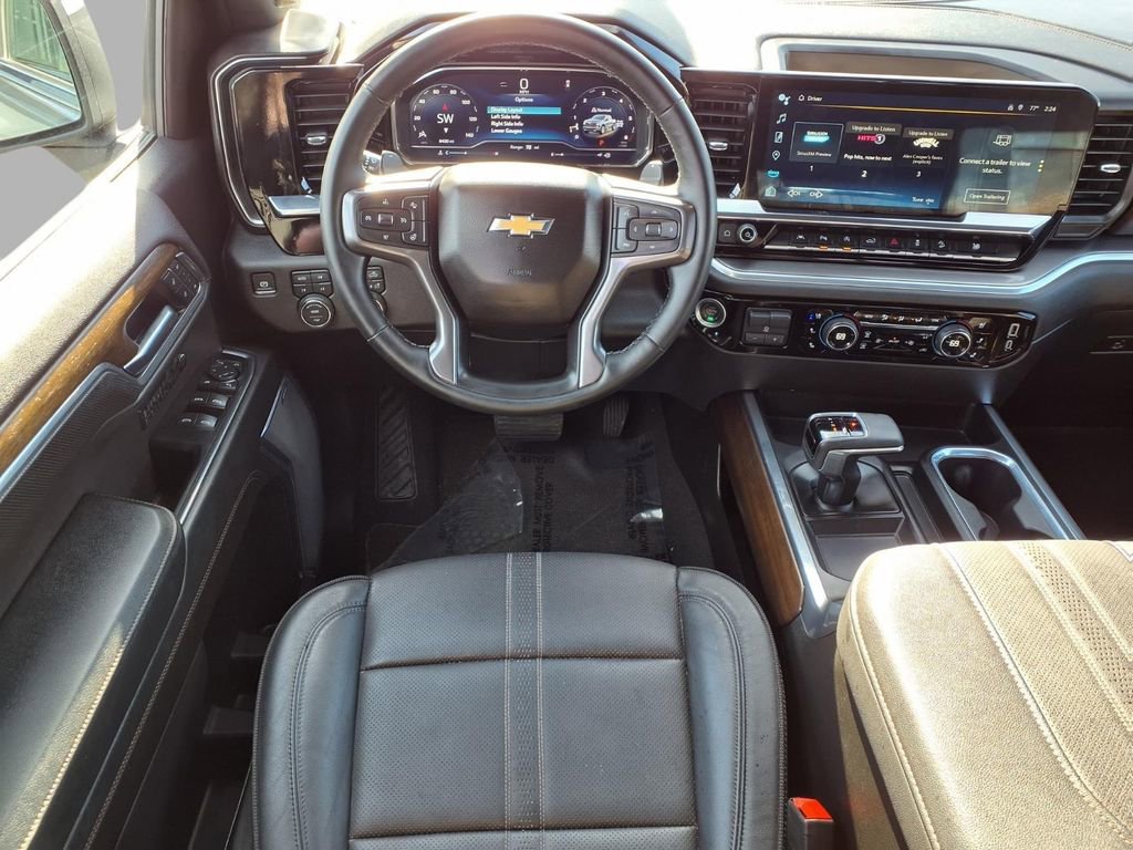 Used 2024 Chevrolet Silverado 1500 High Country w/ Z71 Off-Road Package image 4