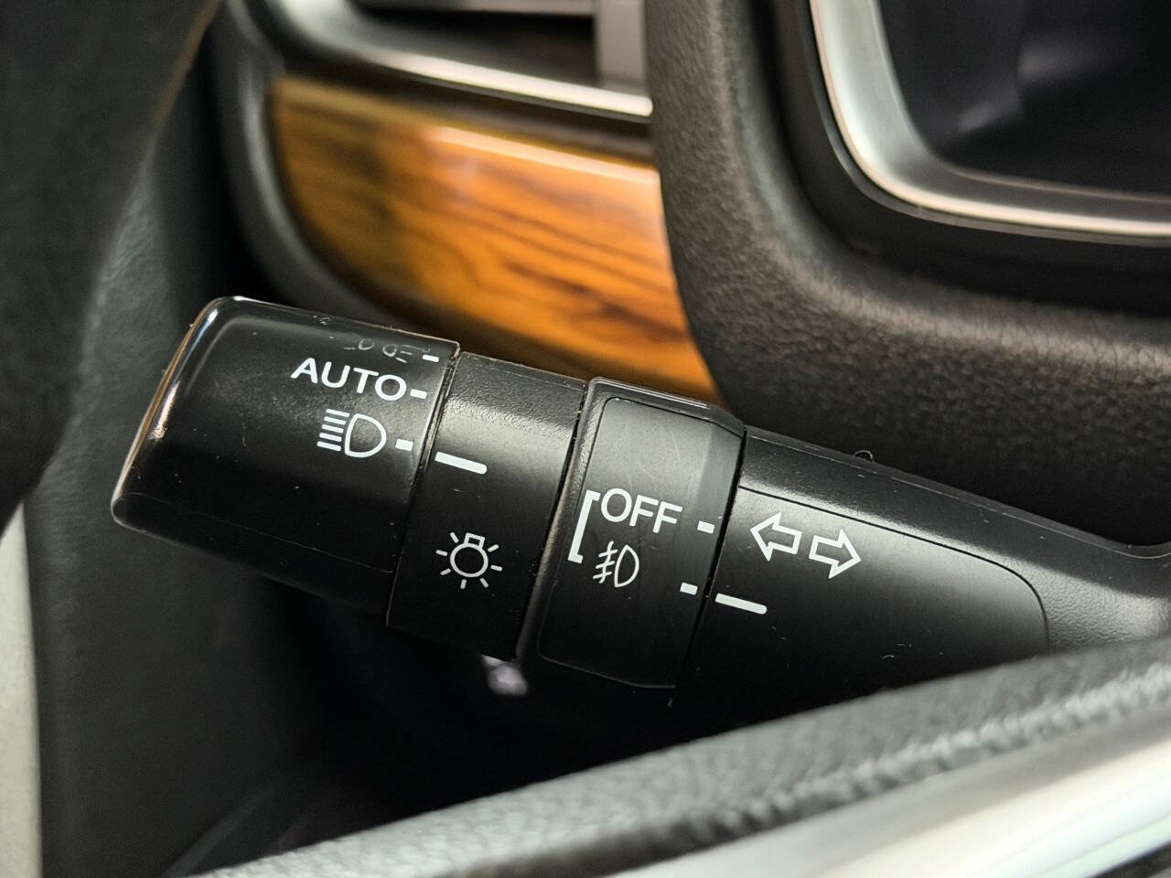 Used 2017 Honda CR-V EX image 38