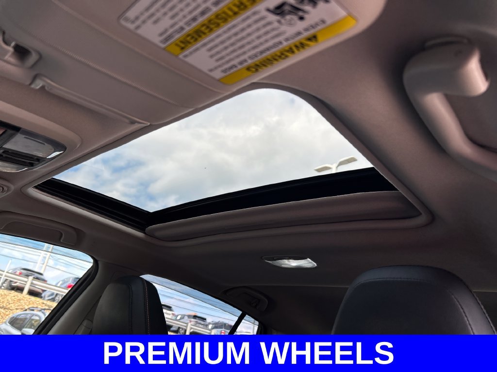 Used 2022 Subaru Crosstrek 2.5i Limited w/ Moonroof Package 2 AWD/4WD image 12