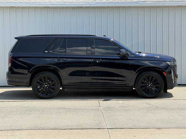 Used 2024 Cadillac Escalade Sport Platinum AWD/4WD image 3