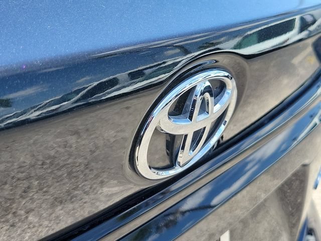 Used 2021 Toyota Corolla LE FWD image 5