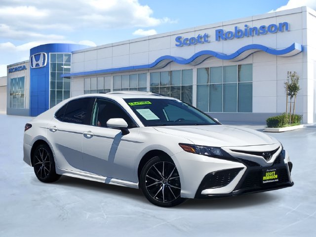 Used 2024 Toyota Camry SE