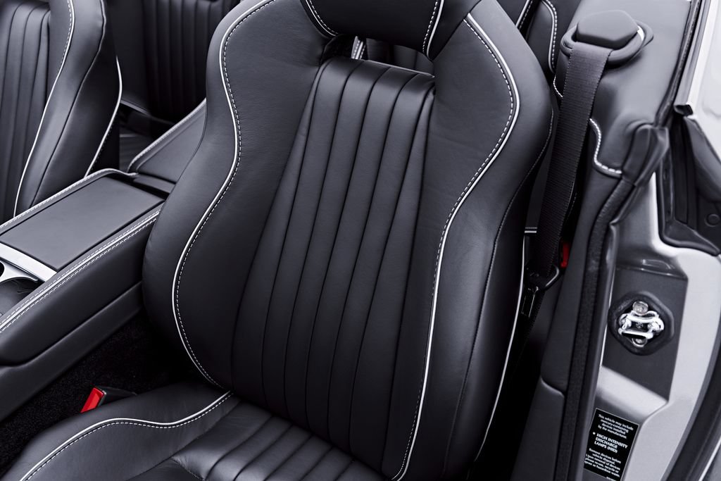 Used 2016 Aston Martin DB9 GT RWD image 60