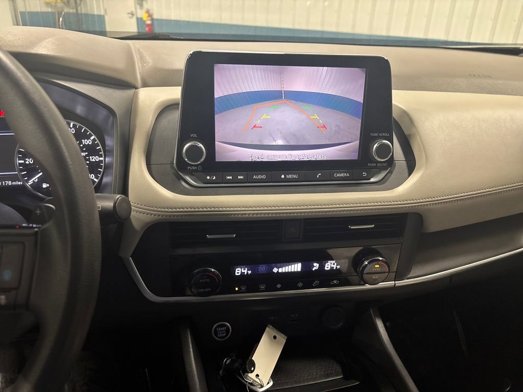 Used 2023 Nissan Rogue SV image 13