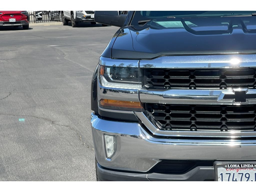 Used 2018 Chevrolet Silverado 1500 LT w/ All Star Edition RWD image 18