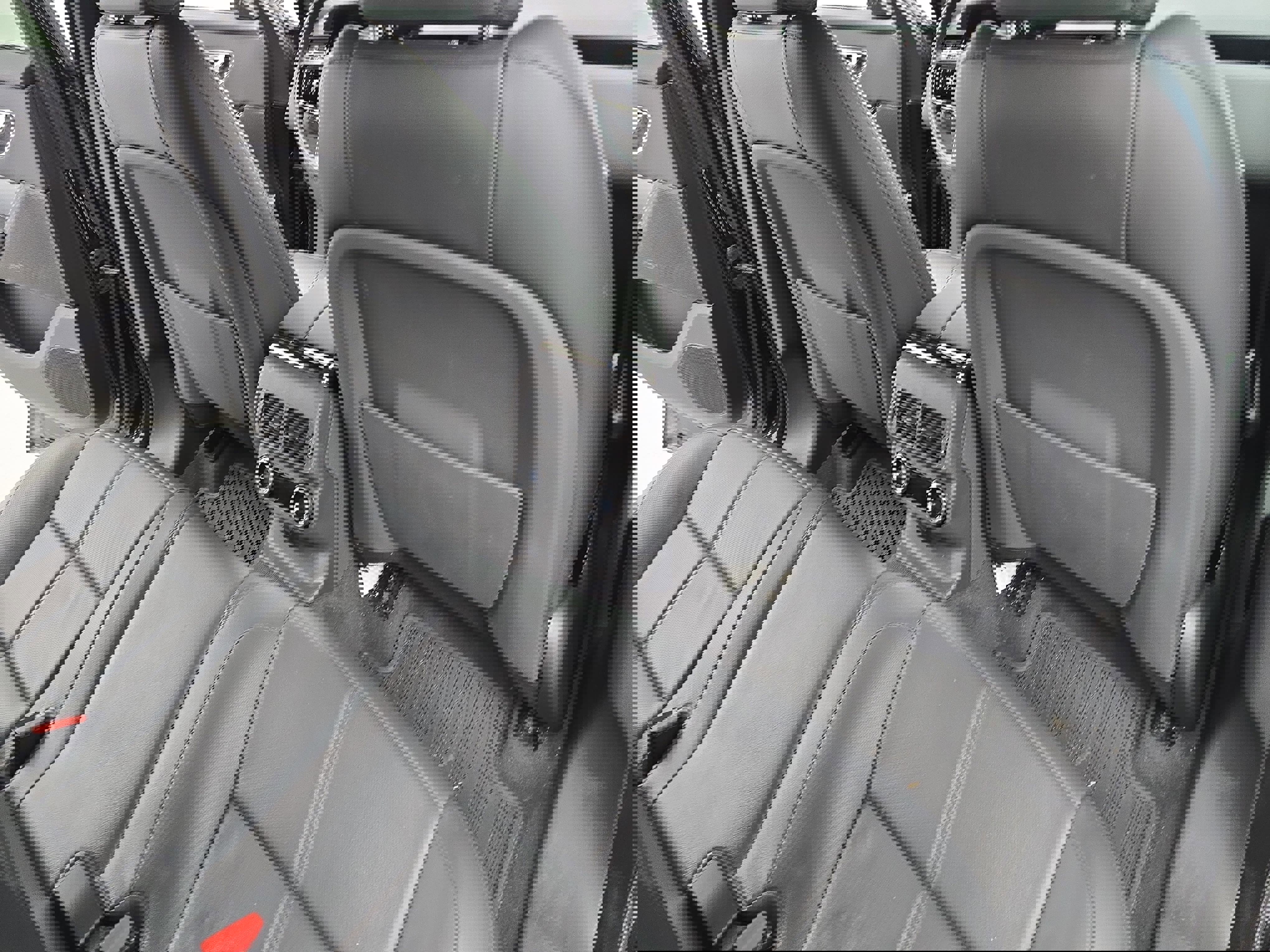 Used 2025 Land Rover Range Rover Velar S image 11