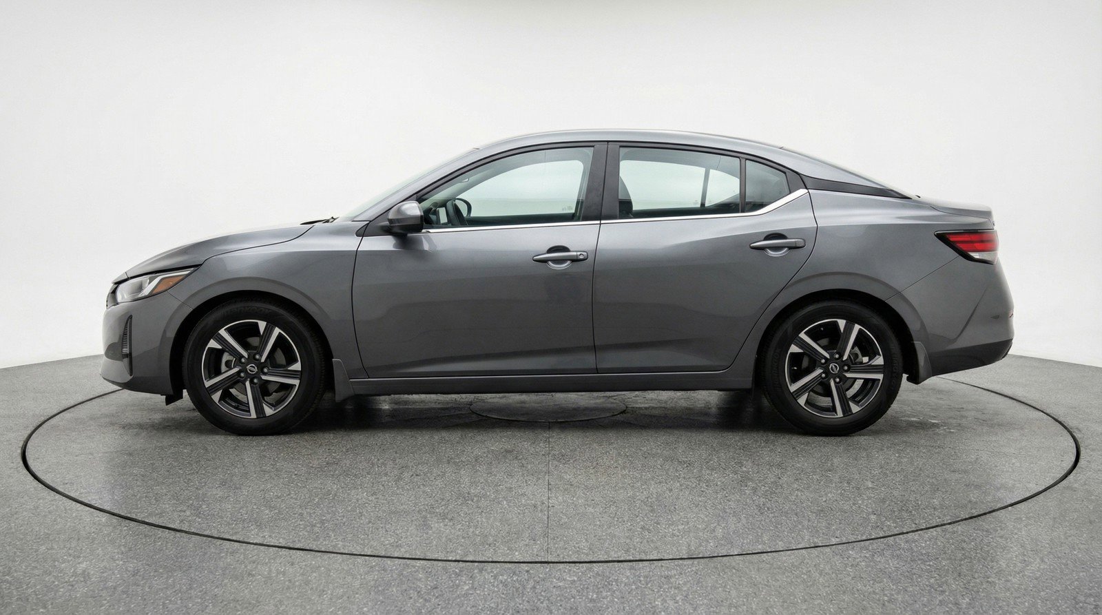 Used 2025 Nissan Sentra SV FWD image 5