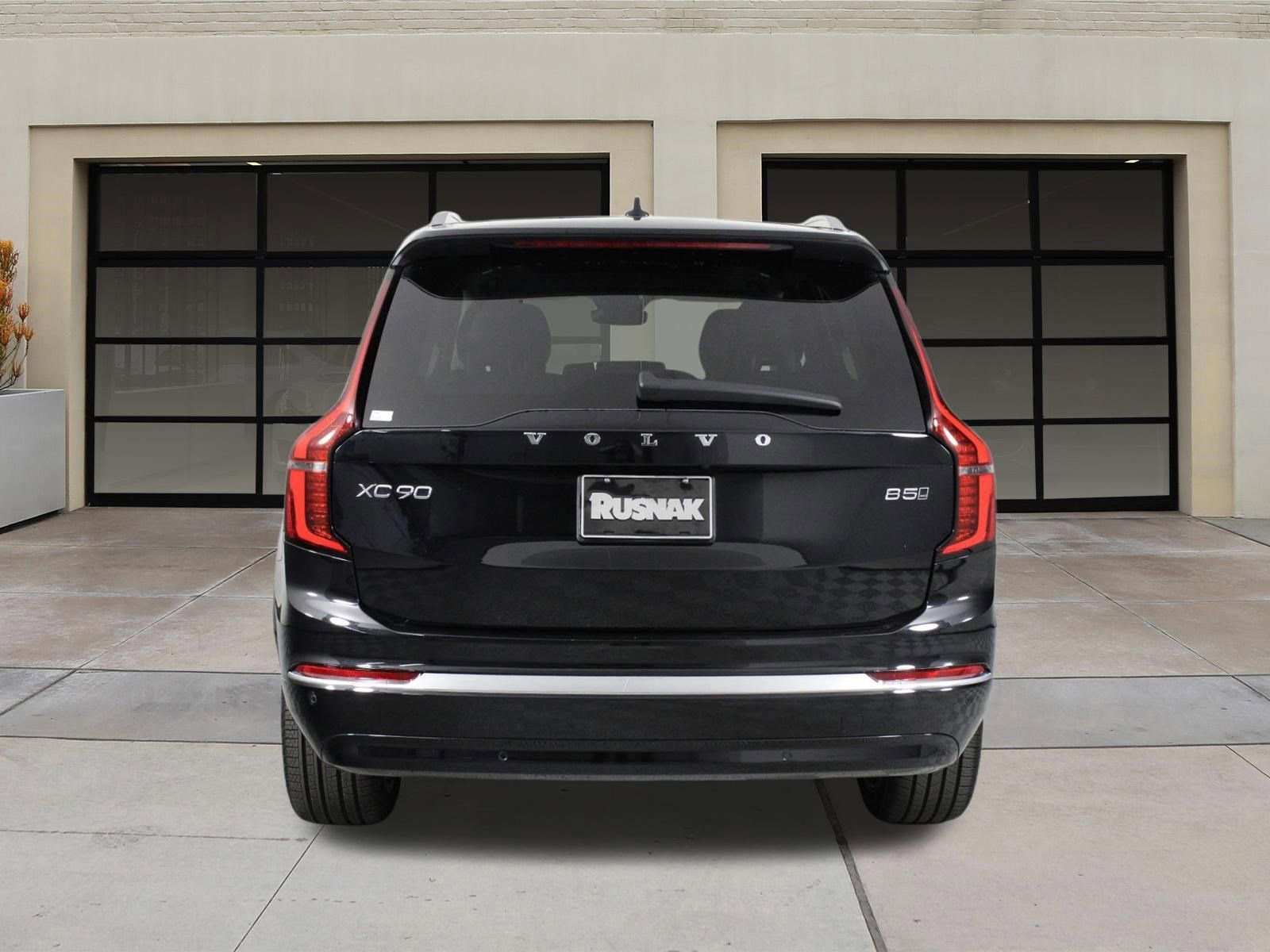 Certified 2026 Volvo XC90 B5 Plus image 5