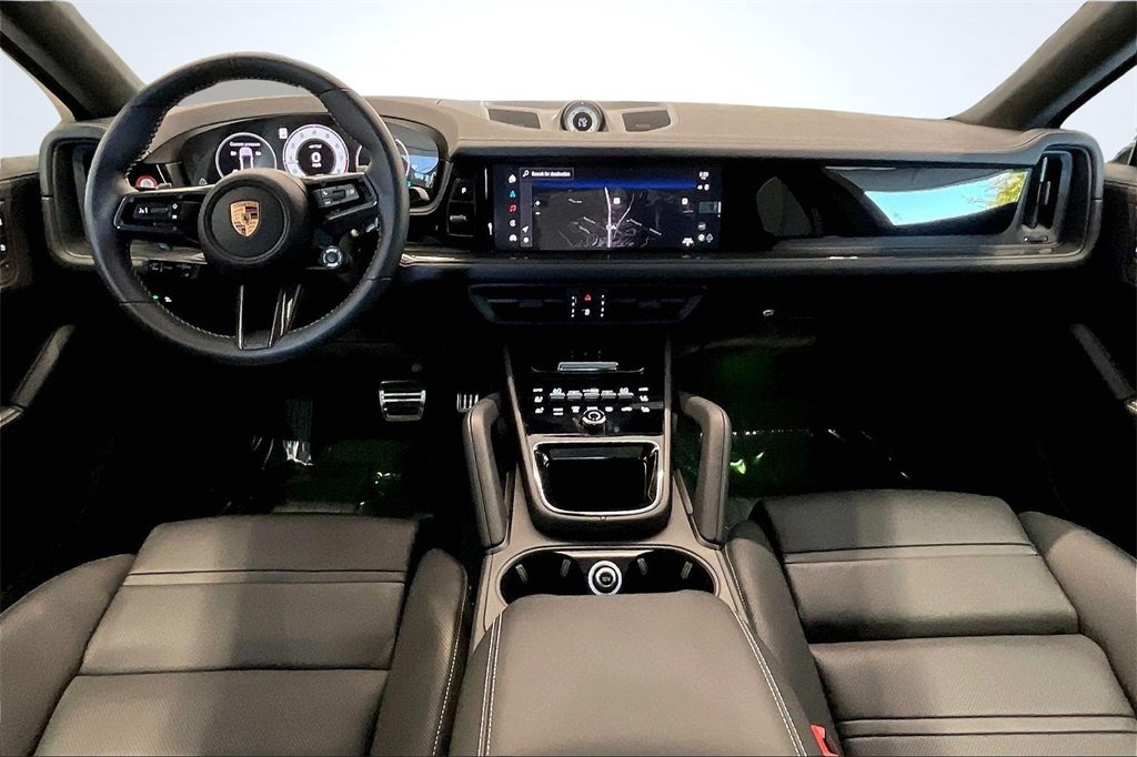 Used 2025 Porsche Cayenne GTS image 16