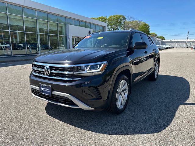 Certified 2020 Volkswagen Atlas Cross Sport SE w/ Panoramic Sunroof Package AWD/4WD image 3