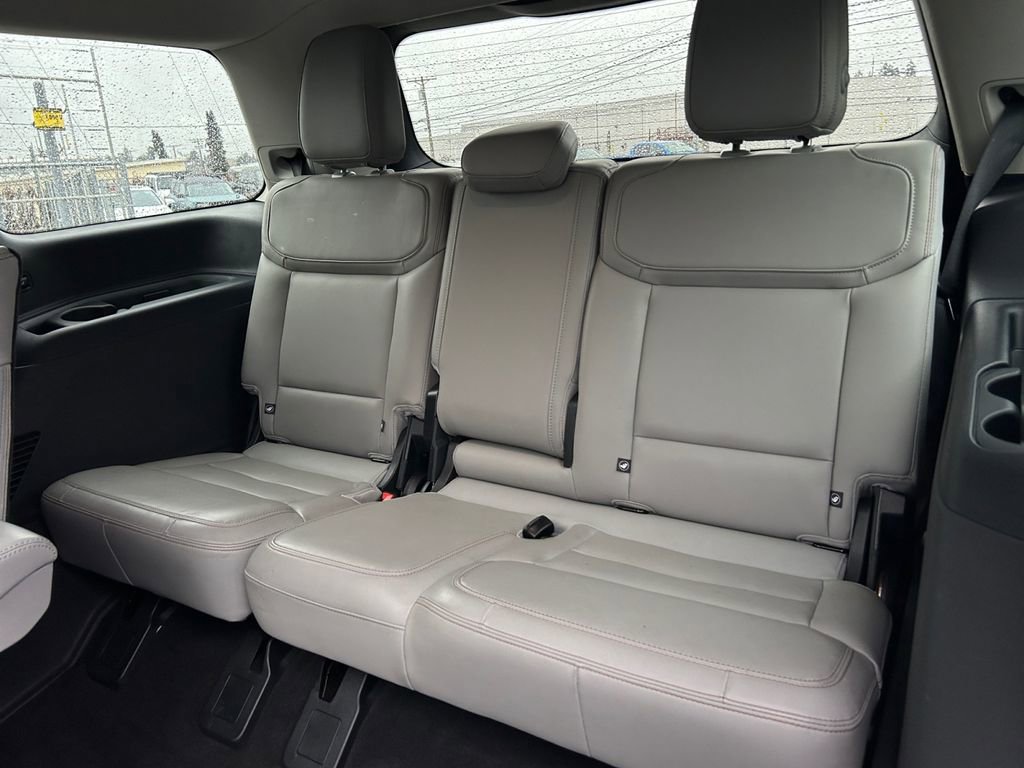 Used 2025 Ford Expedition Active image 35