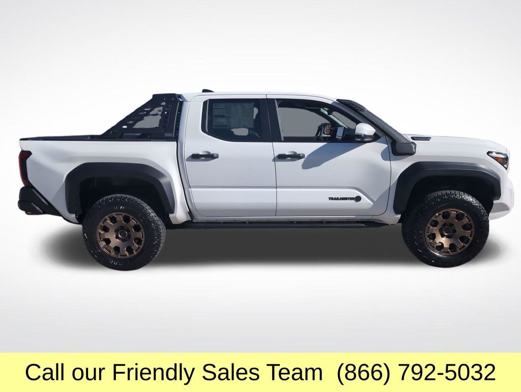 New 2025 Toyota Tacoma Trailhunter image 6