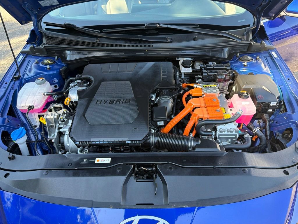 Used 2024 Hyundai Elantra Limited FWD image 36