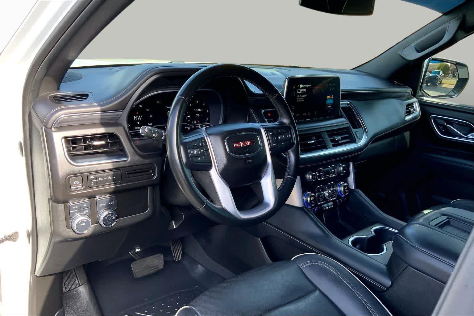 Used 2023 GMC Yukon SLT AWD/4WD image 18