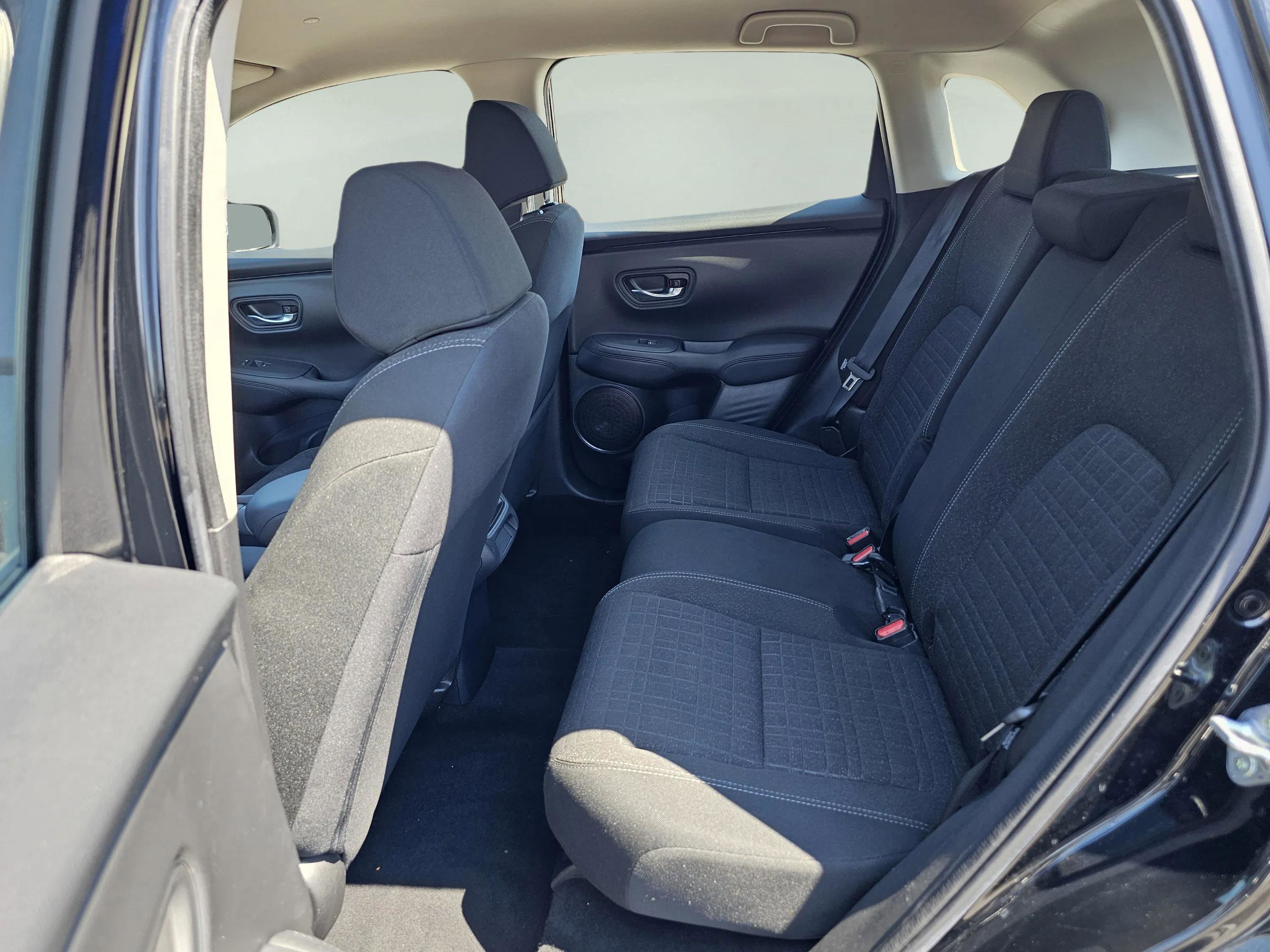 Used 2023 Honda HR-V LX image 25